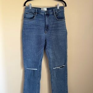 Abercrombie & Fitch 90s Straight High Rise Curve Love Distressed Jeans - Size 31